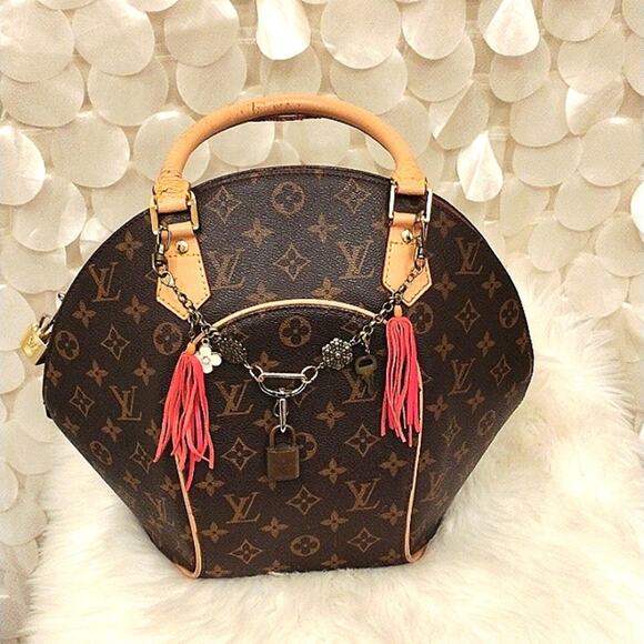 AUTHENTIC Louis Vuitton LOCK & KEY #306 Vintage BRASS added to Purse Chain Charm - Picture 8 of 15